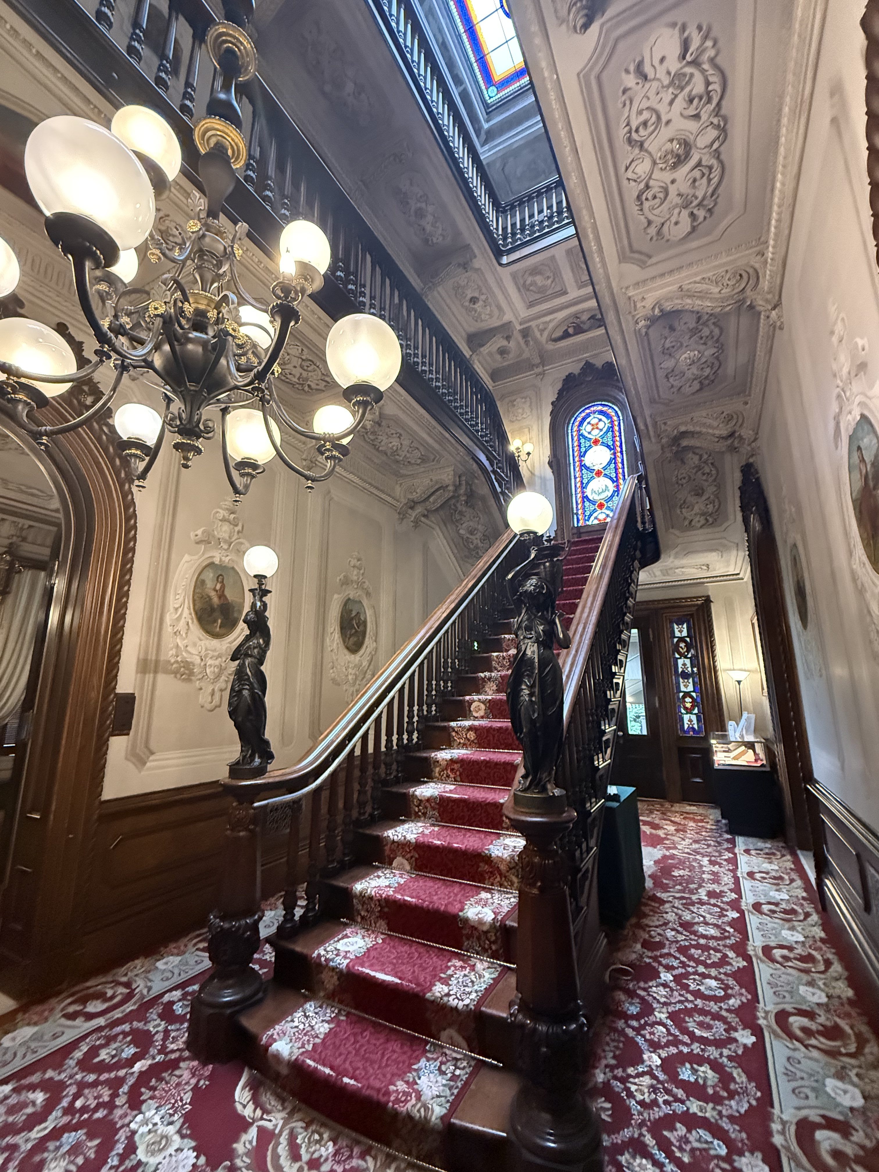 Victoria Mansion