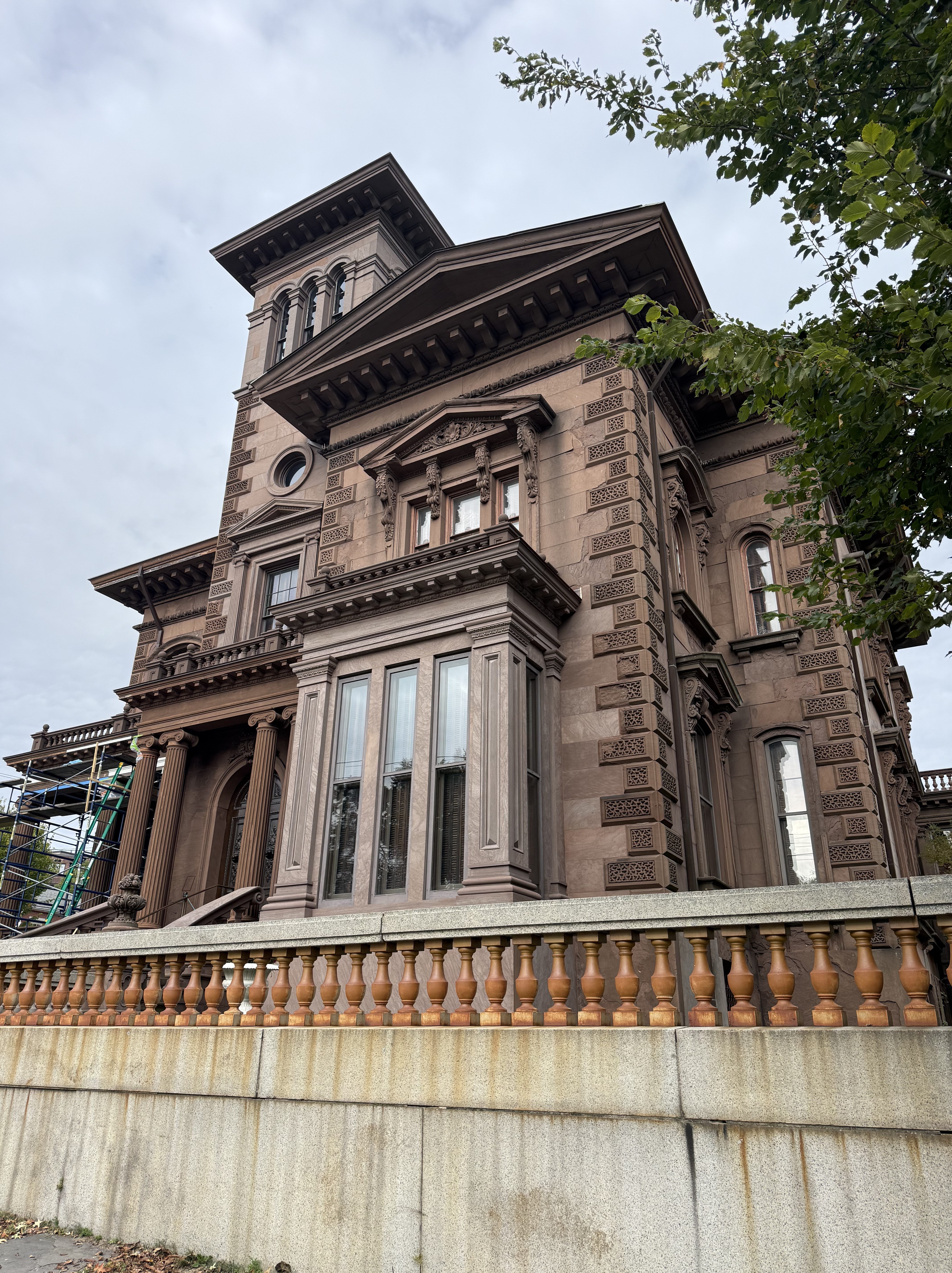 Victoria Mansion